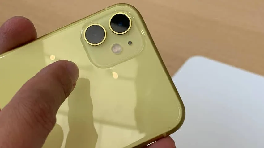 iPhone 11