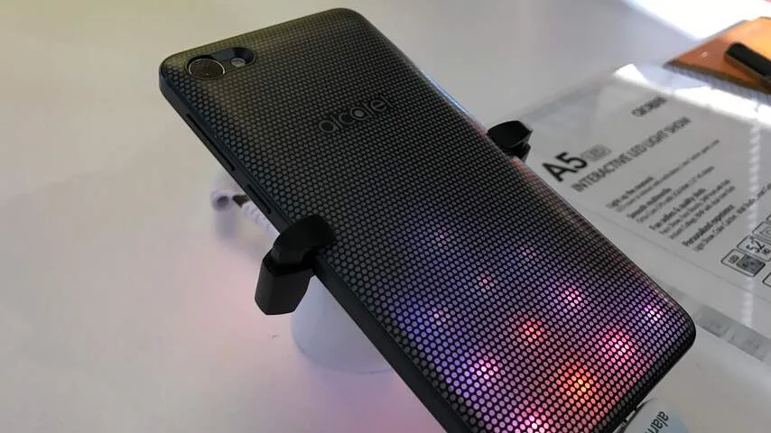 Alcatel A5 LED