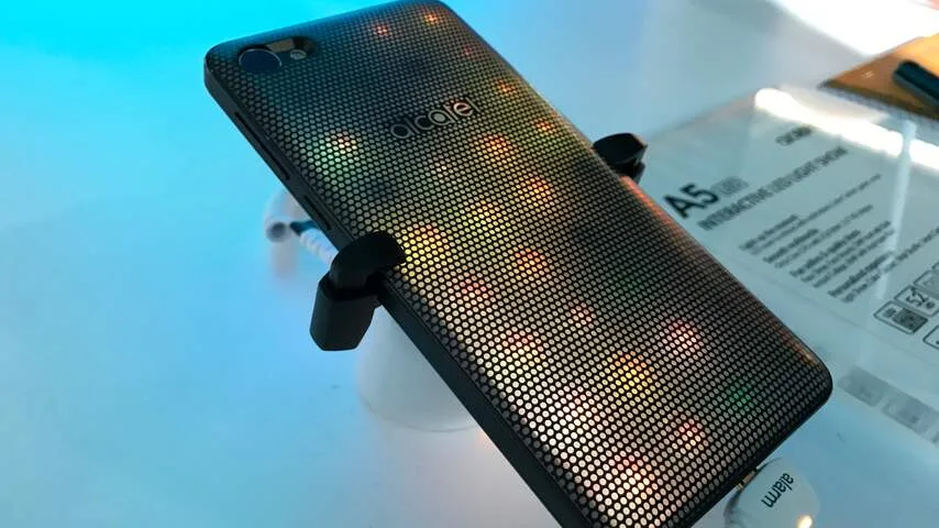 Alcatel A5 LED