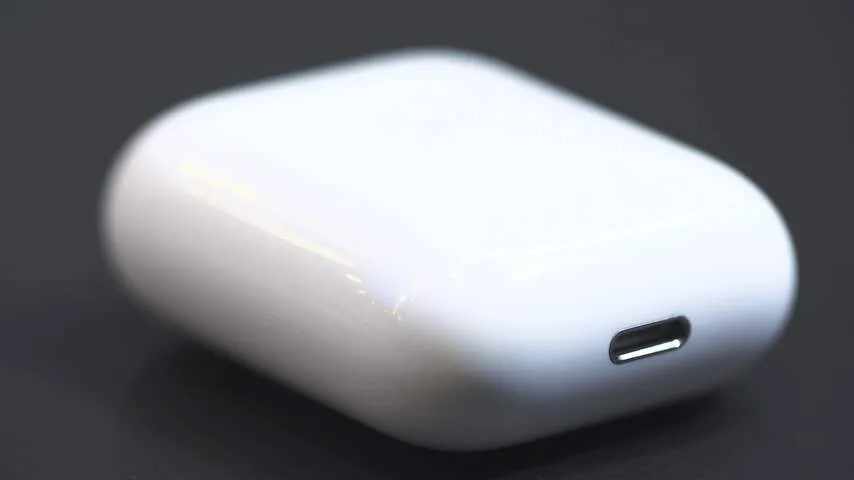 AirPods
