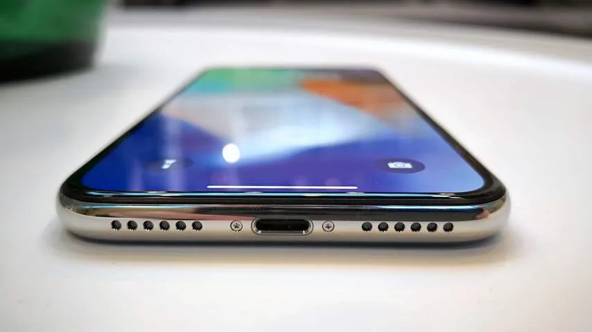 iPhone X