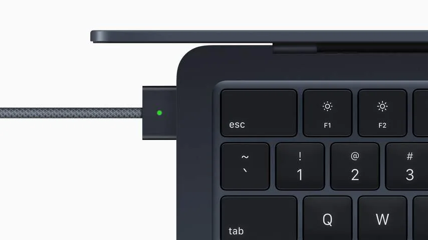 Review: Nieuwe MacBook Air heeft giga-accu, 2020-model blijft favoriet